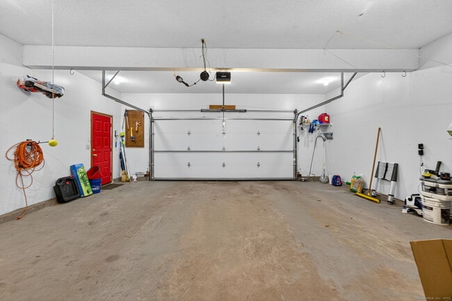 Building Photo - 71 Cherry Swamp Rd