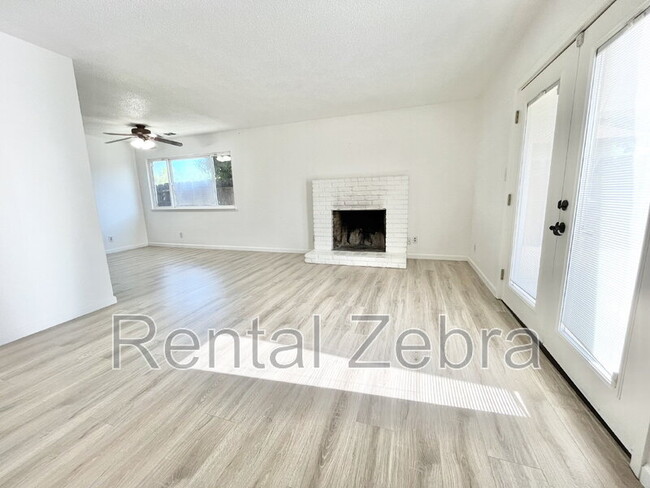 Building Photo - 2747 Branco Ave