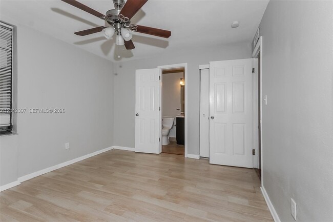 Building Photo - 11823 Dahlia Dr