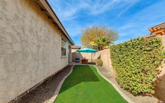 Building Photo - 287 N Jesse St