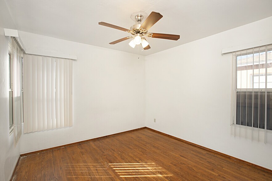 Building Photo - 3004 Fairmount Ave