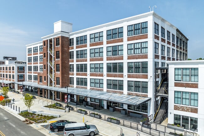 Building Photo - Conwood Flats