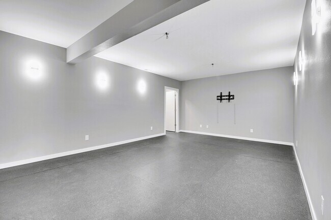 Building Photo - 28424 Tepees Way