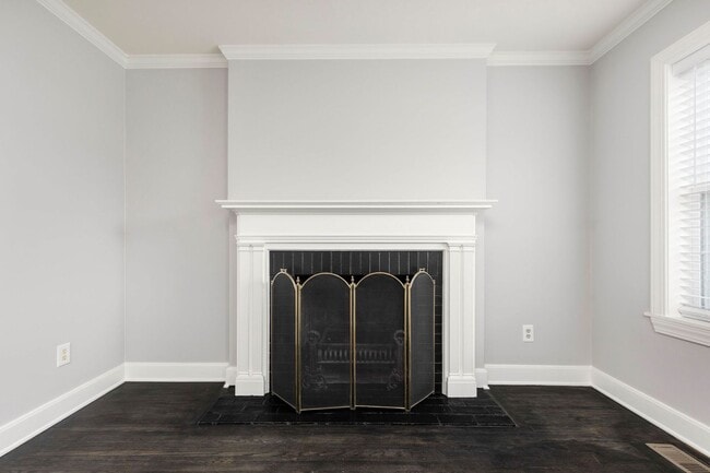 Building Photo - 2664 Kings Hwy