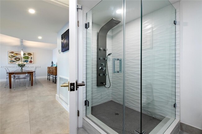 Building Photo - 12000 N Bayshore Dr