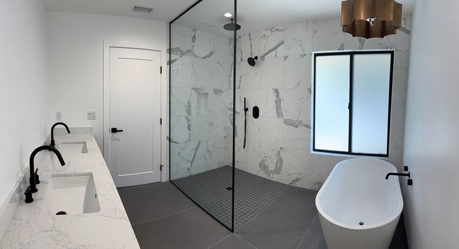 Building Photo - 2940 Sunset Hills