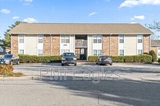 Building Photo - 263 White Oak Rd