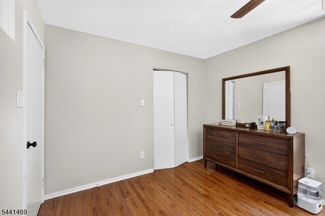 Building Photo - 22 Bradovra Ct