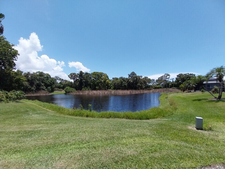 Building Photo - 4176 Hearthstone Dr