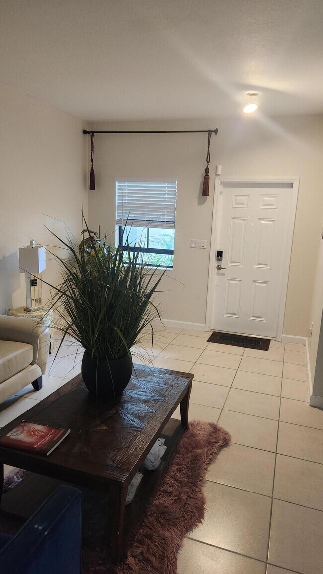 Building Photo - 6002 Clydesdale Ct