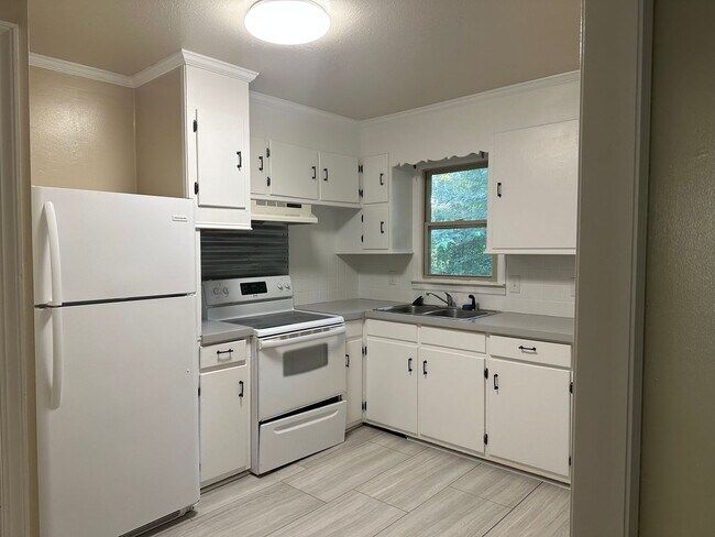 Interior Photo - Raeford Avenue Apartments