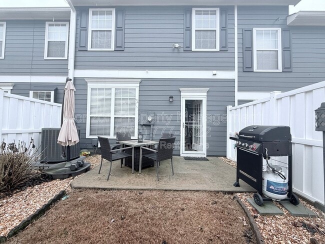 Building Photo - 6474 Portside Way