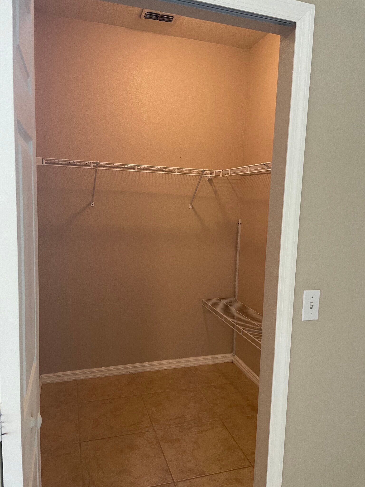 Building Photo - 303 Southern Pecan Cir