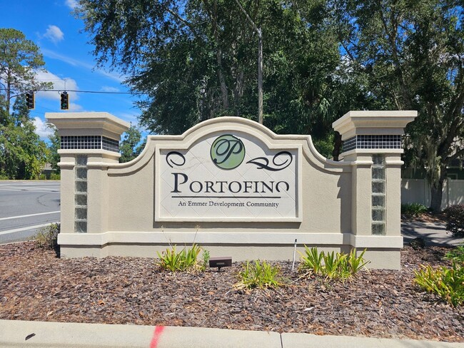 Building Photo - 1731 SW 66th Dr