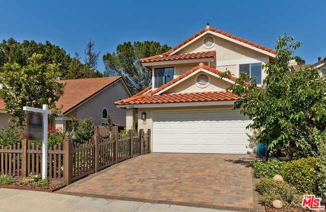 Building Photo - 4210 Lost Springs Dr