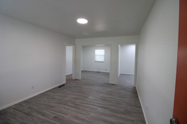 Building Photo - 59 Shirley Ln