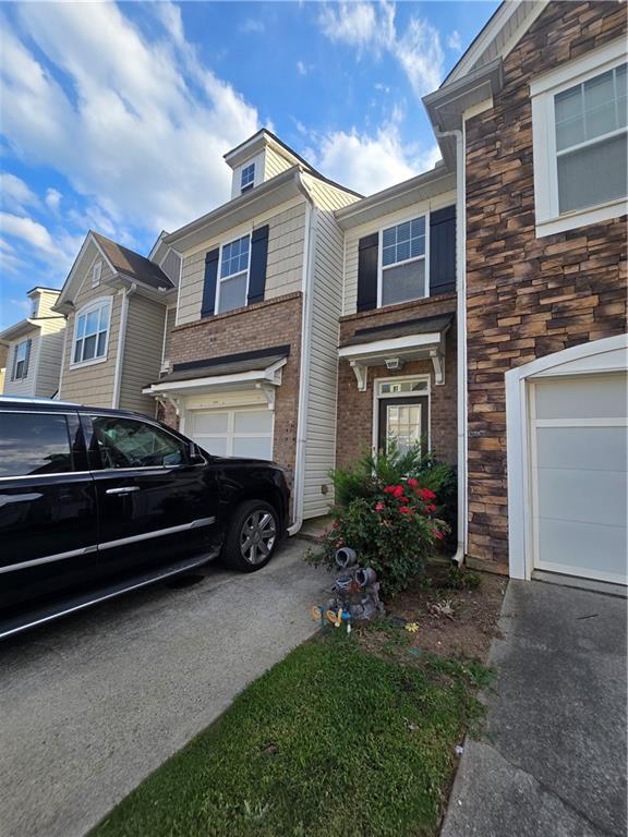 Building Photo - 1934 Dilcrest Dr