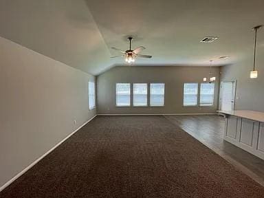 Building Photo - 2025 Sara Vista Dr