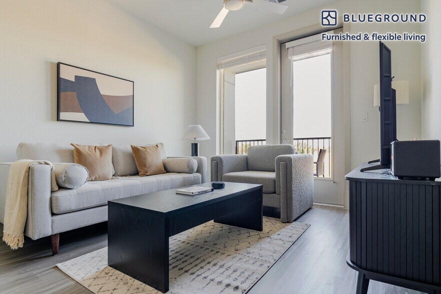 Primary Photo - 11600 Spirit Dr