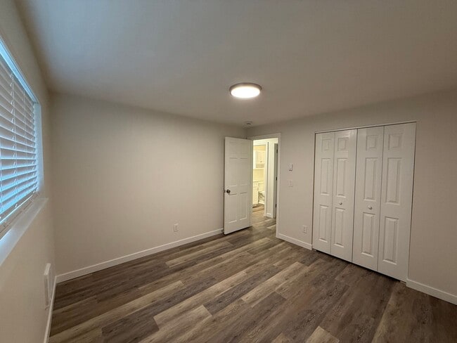 Building Photo - *REDUCED RENT* Beautifully Remodeled 4-Bedroom Home Backing to Park – Desirable Keizer Neighborhood