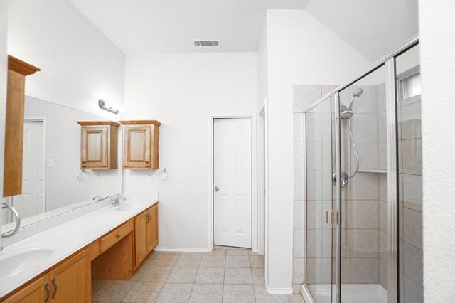 Building Photo - 624 White Falcon Way
