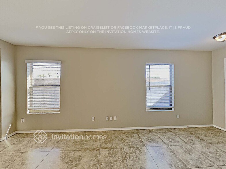 Building Photo - 11360 E Sunland Ave