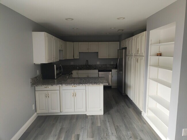 Building Photo - 5705 Harvest Hill Rd