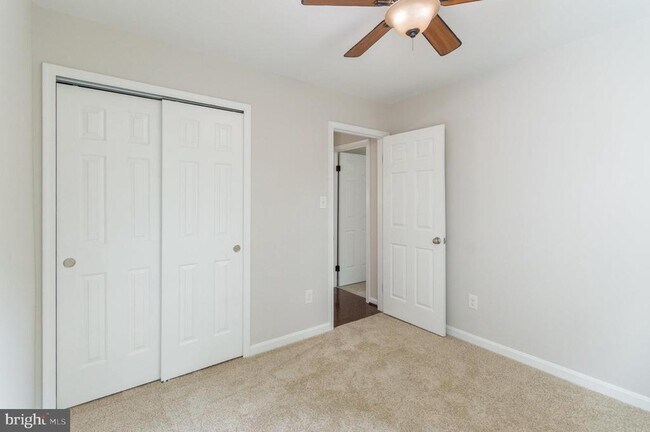 Building Photo - 6619 Sky Blue Ct
