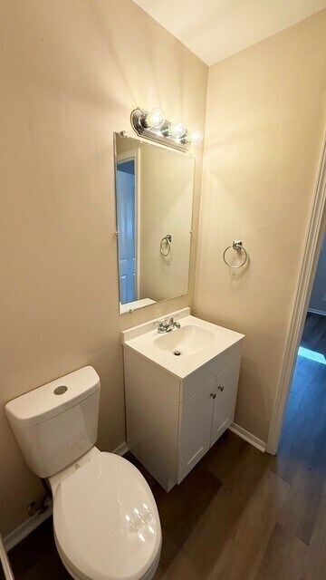 Building Photo - 3622 Breen Dr