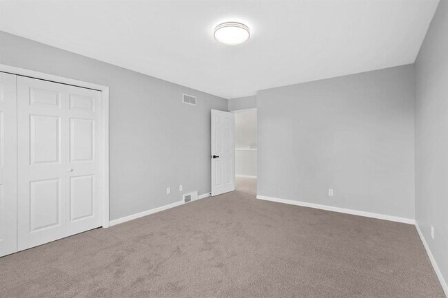 Building Photo - 640 Tower Dr