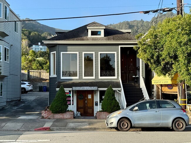 Primary Photo - Gorgeous studio for rent in Sausalito!