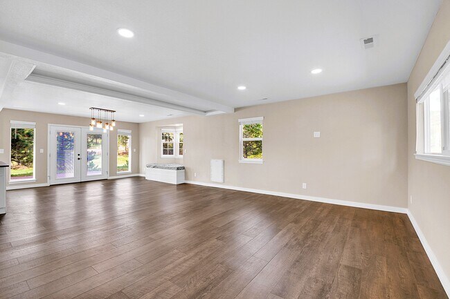 Building Photo - 6554 High Cir