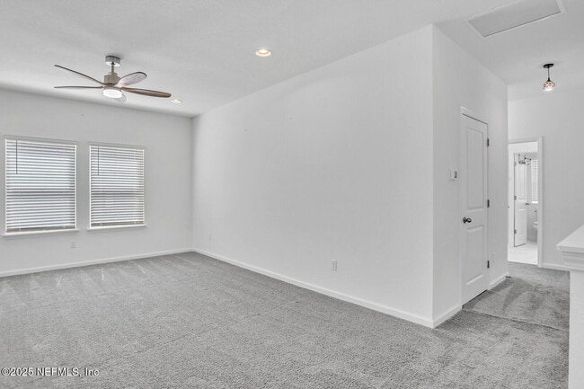 Building Photo - 128 Wineberry Ln