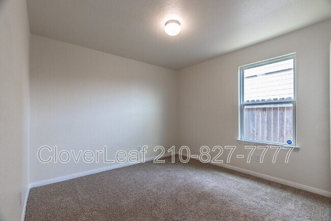 Building Photo - 15266 Snug Harbor Way