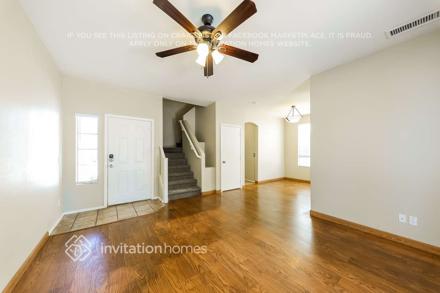 Building Photo - 1935 N Lazona Dr