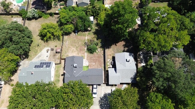 Building Photo - 1842 Princeton Ave