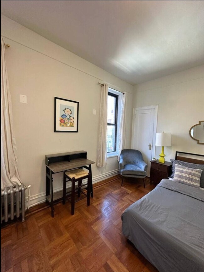 Building Photo - 1492 1st Ave