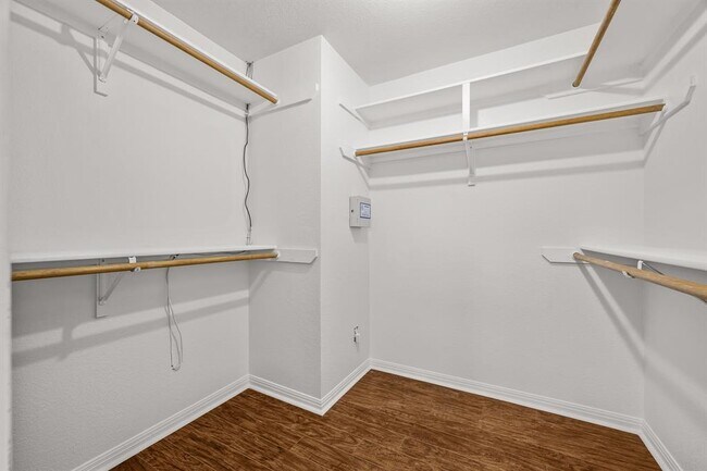 Building Photo - 11905 Lake Stone Dr