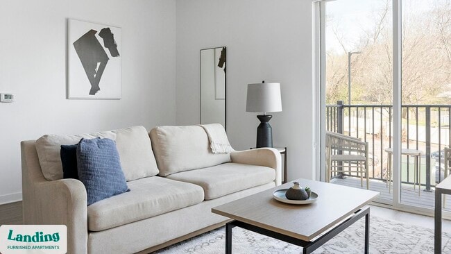 Building Photo - 2708 Old Lebanon Pike