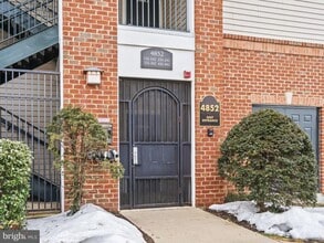 Building Photo - 4852 Eisenhower Ave