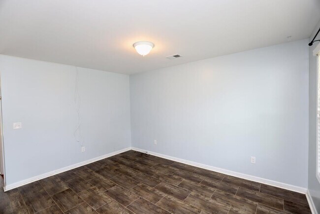 Building Photo - 1769 Ruger Dr