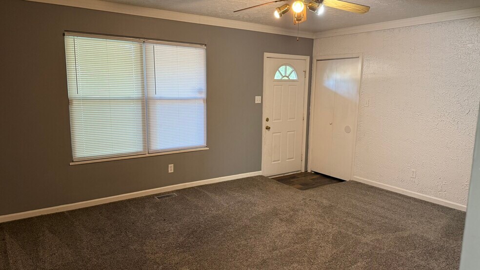 Building Photo - 1517 Sedlak Ct