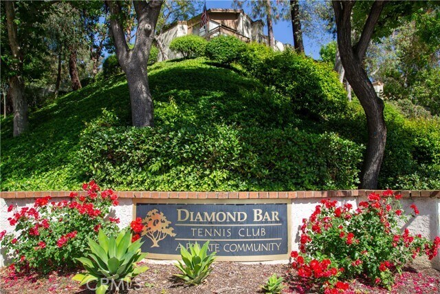 Building Photo - 22890 Hilton Head Dr