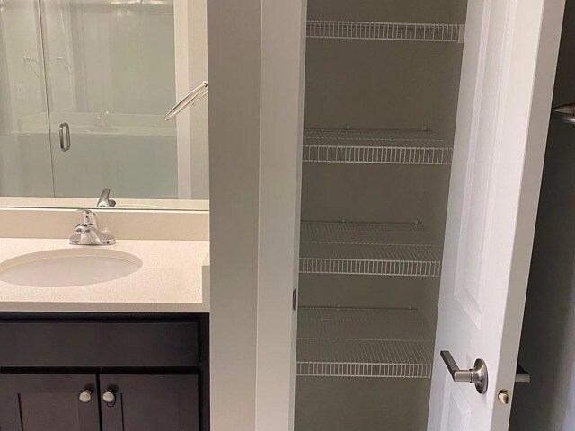 Building Photo - 5440 154th Ct