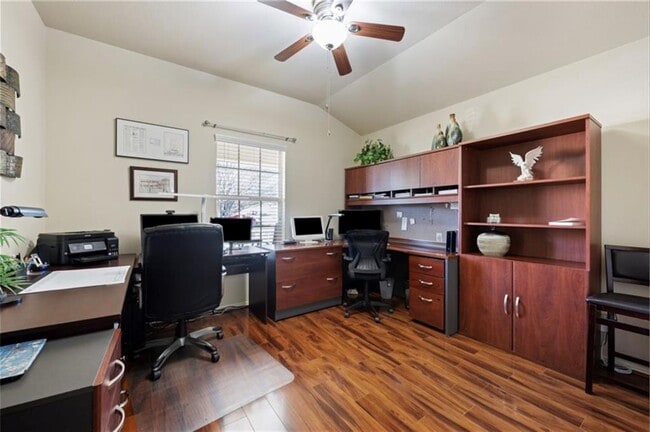 Building Photo - 255 Drystone Trail