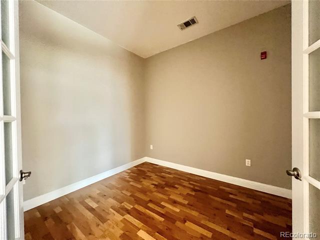 Building Photo - 5401 S Park Terrace Ave