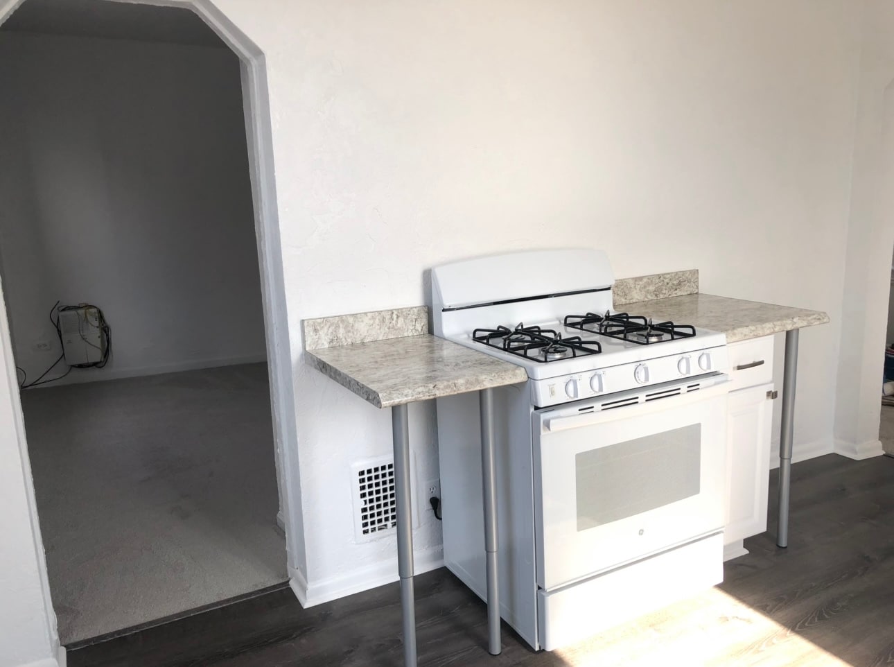 Kitchen - 236 Smith Way