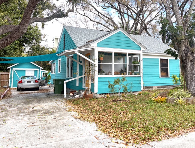 Building Photo - 1614 Ballard Park Dr