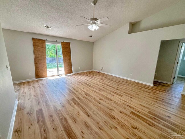 Building Photo - 5494 Keel Dr