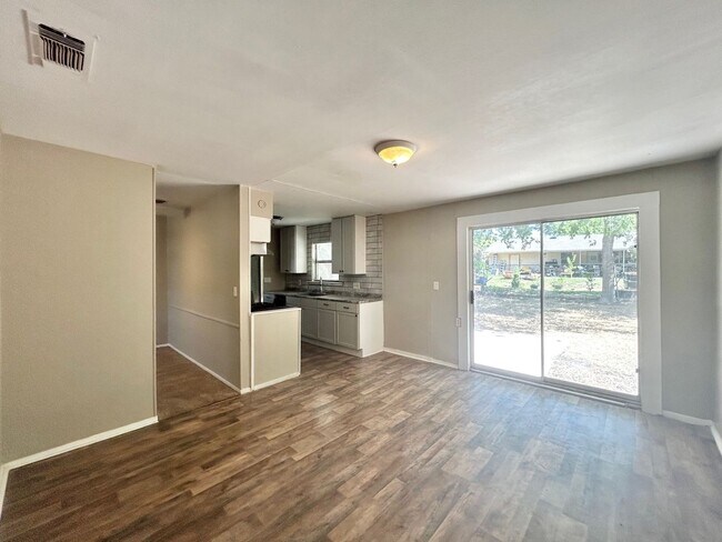 Primary Photo - Charming 3-Bed, 2-Bath Home in Northeast S...